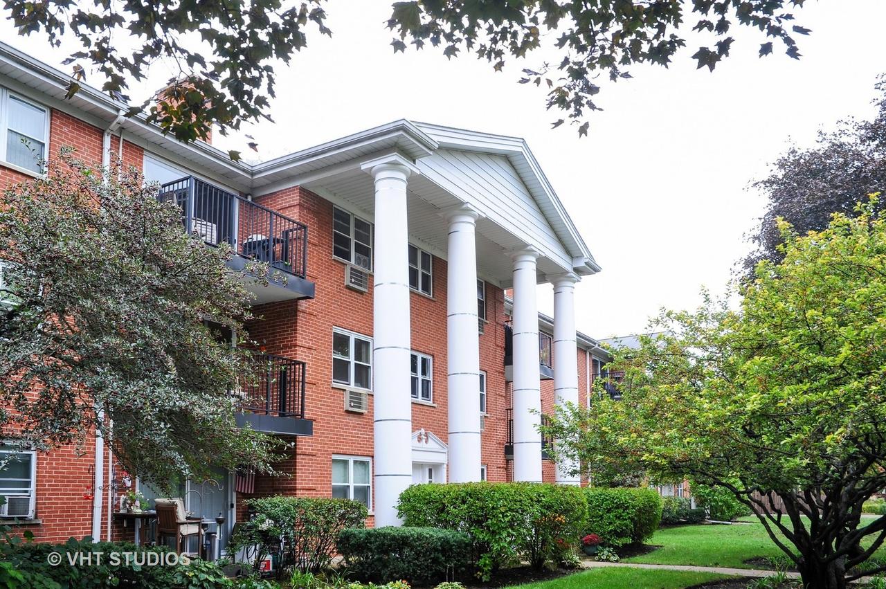 809 E Miner St. #1D, Arlington Heights, IL 60004