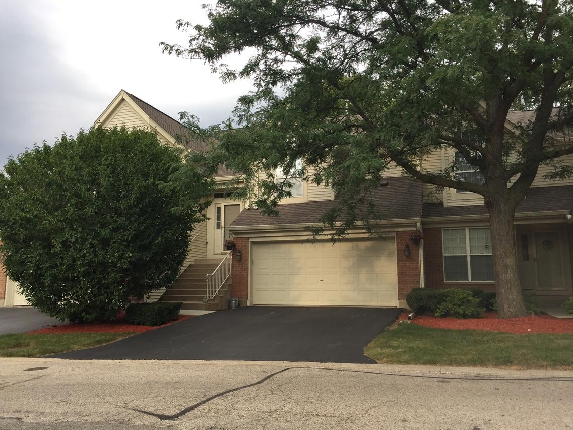 43 Ione Dr. #B, South Elgin, IL 60177