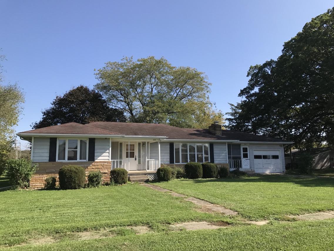 204 N East St., Mahomet, IL 61853