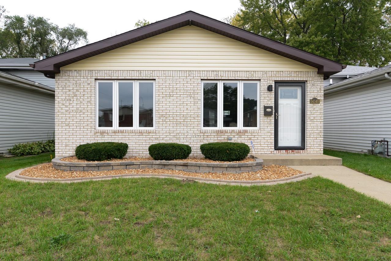 14140 S Saginaw Ave., Burnham, IL 60633