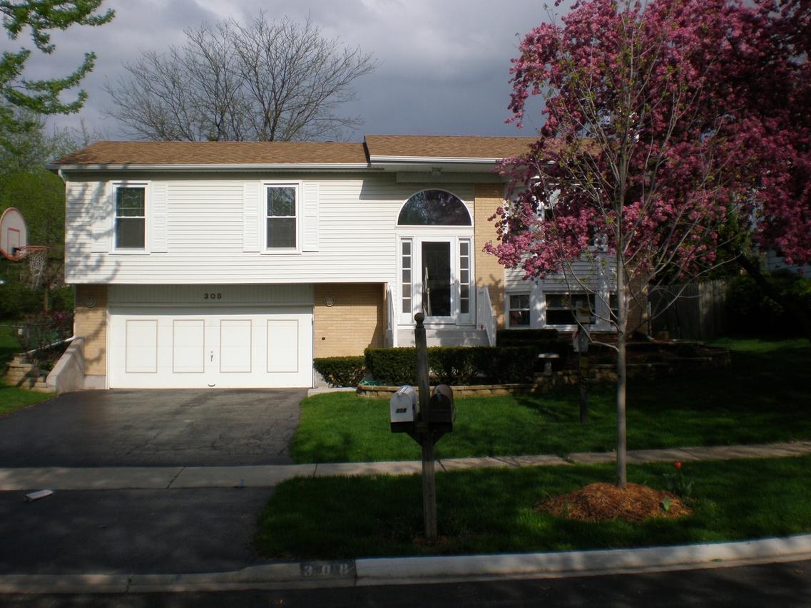 308 Bedford Rd., Bolingbrook, IL 60440