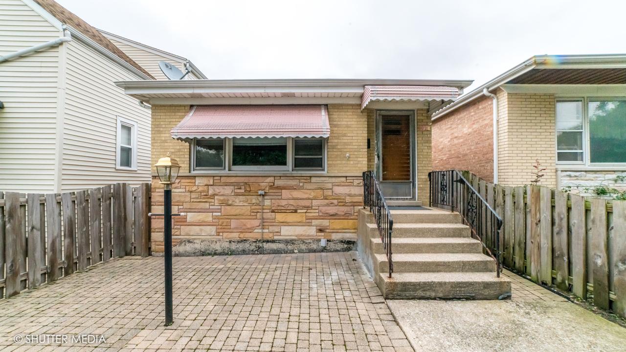 2921 N Neenah Ave., Chicago, IL 60634