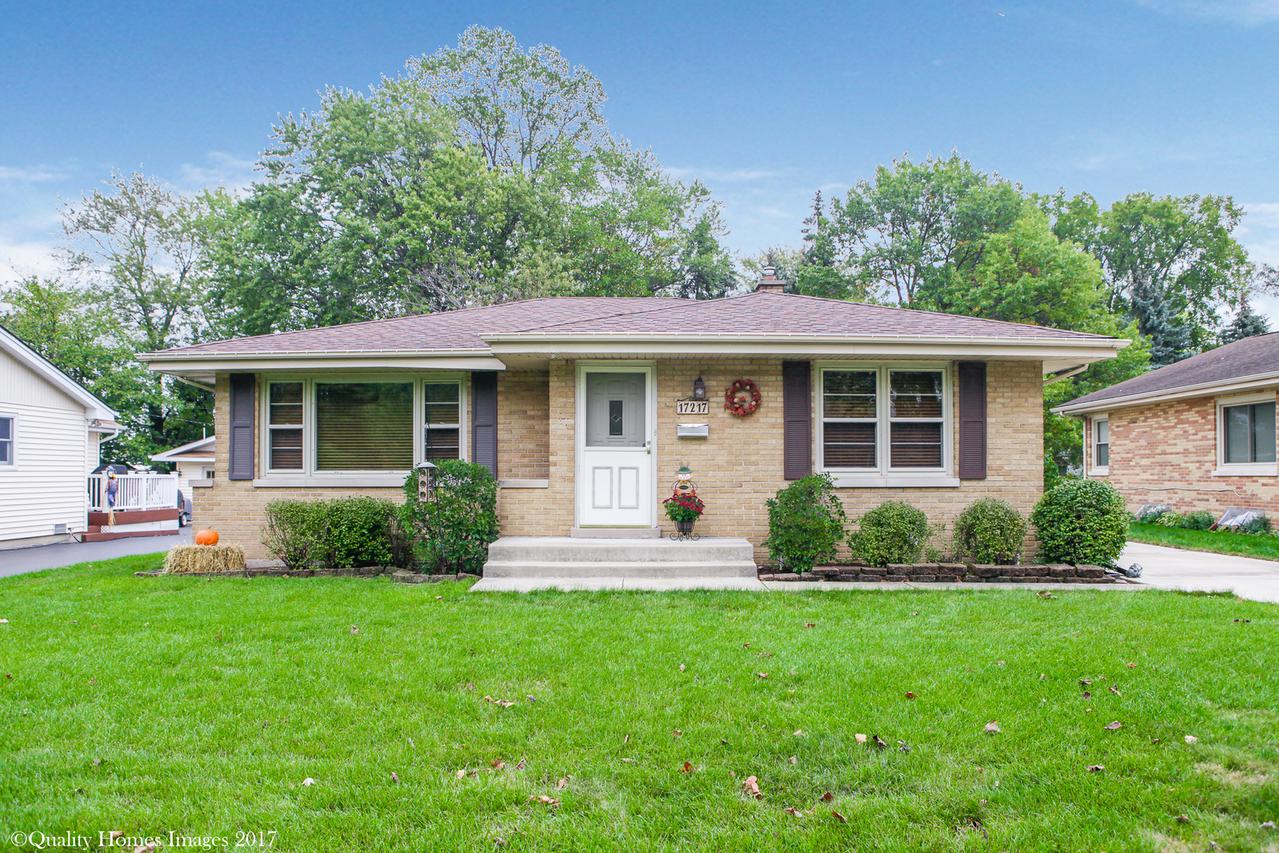 17217 69th Ave., Tinley Park, IL 60477