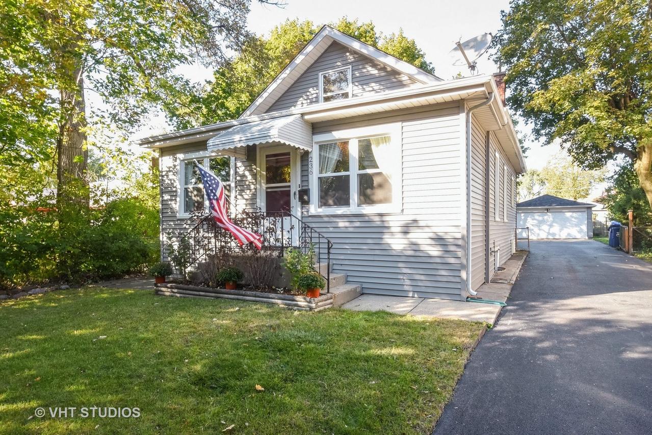 236 Washington Ave., Highwood, IL 60040