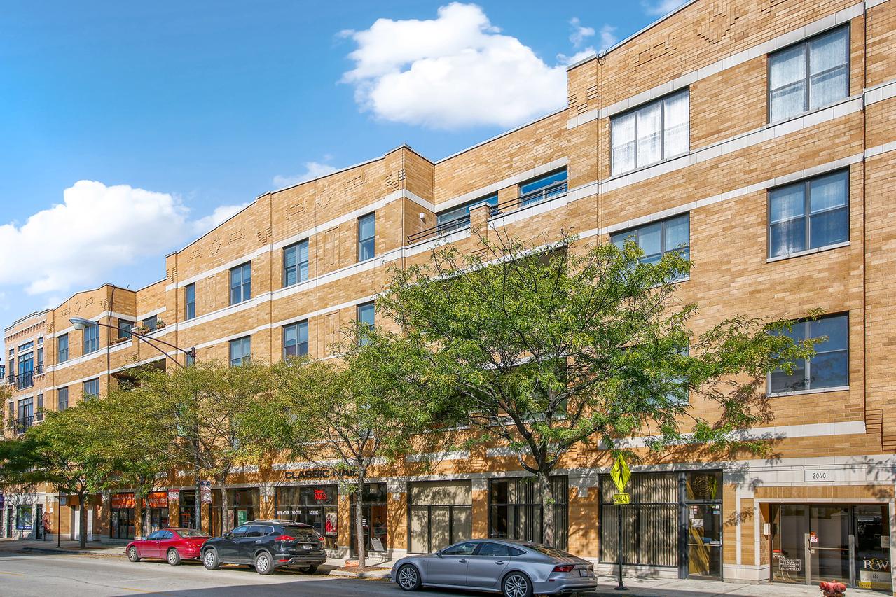2040 W Belmont Ave. #408, Chicago, IL 60618