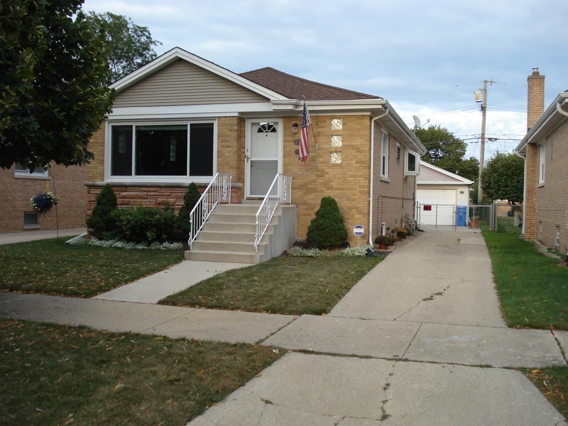 4937 N Oak Park Ave., Chicago, IL 60656