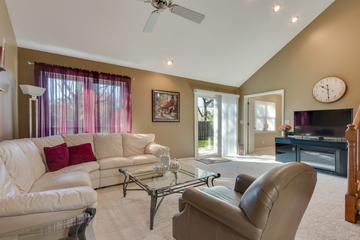 1621 W Portsmith Ln., Arlington Heights, IL 60004