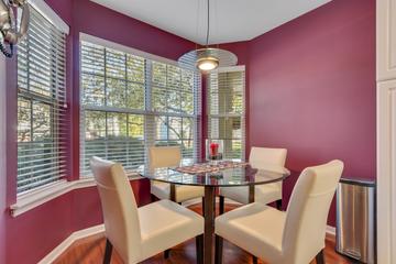 1621 W Portsmith Ln., Arlington Heights, IL 60004