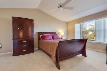 1621 W Portsmith Ln., Arlington Heights, IL 60004