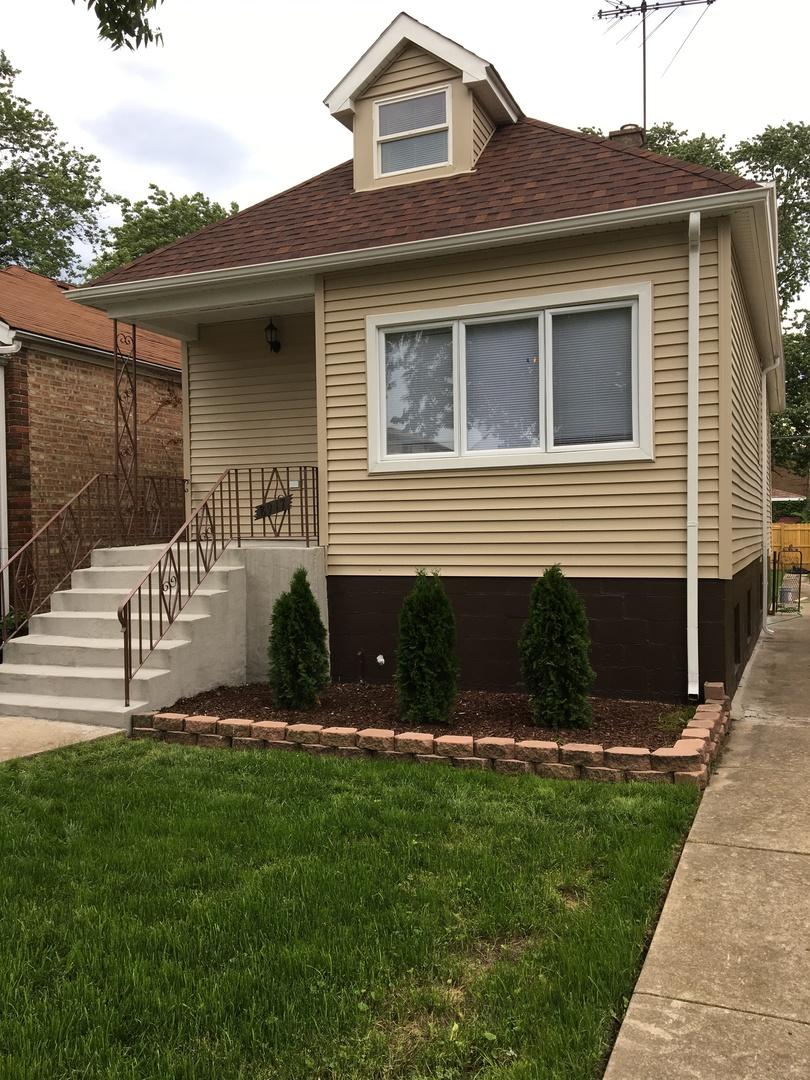 8917 S Bennett Ave., Chicago, IL 60617