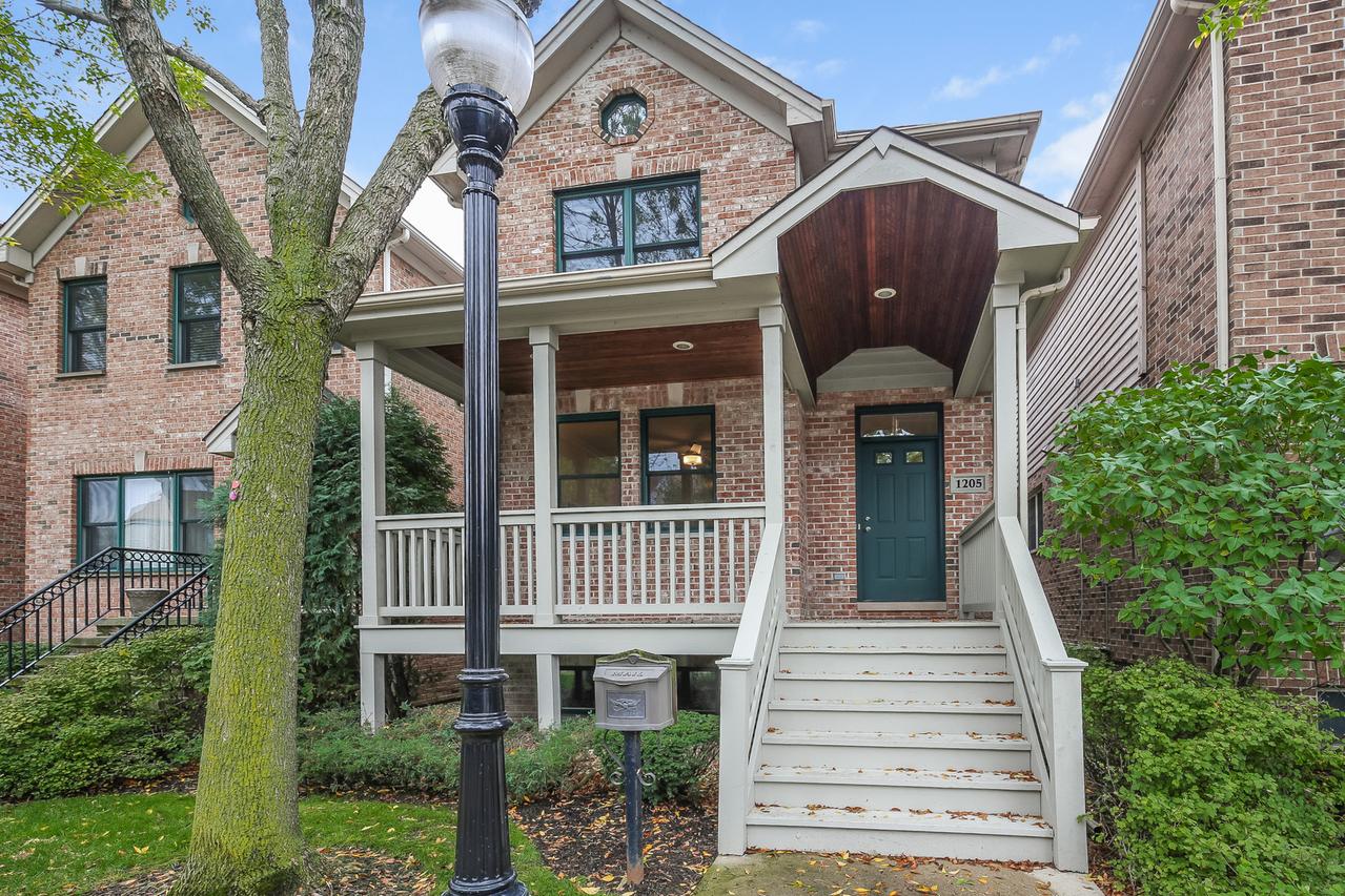 1205 W 33rd St., Chicago, IL 60608