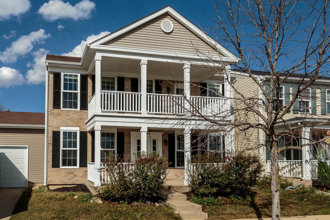 1664 Walnut Park Ln., Aurora, IL 60504