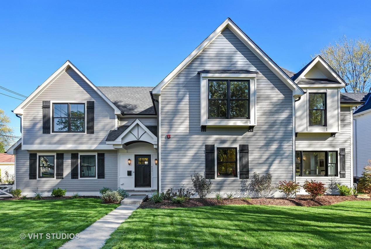 711 Prairie Ave., Barrington, IL 60010