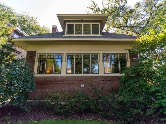 2087 W Greenleaf Ave., Chicago, IL 60645