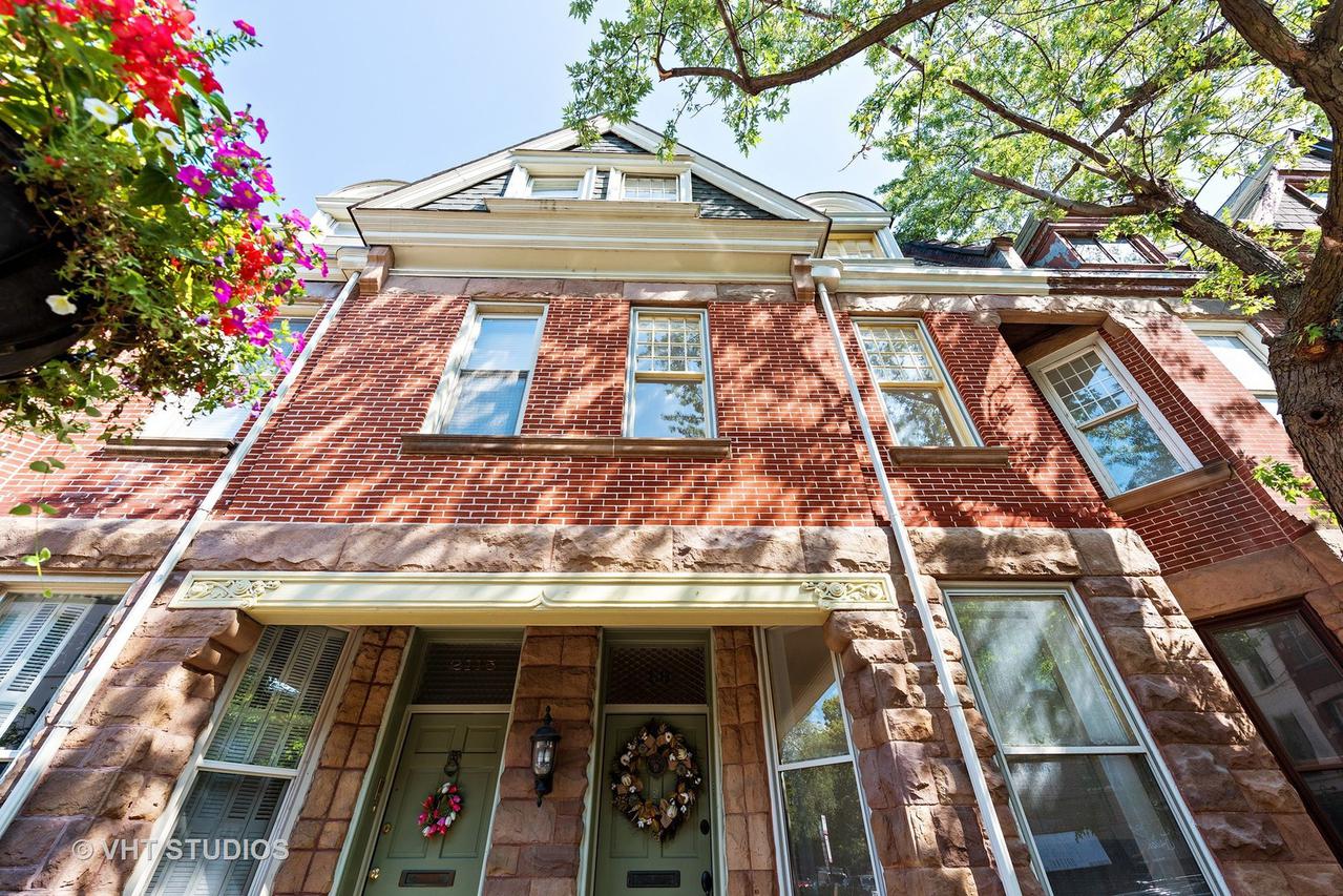 2113 N Clark St., Chicago, IL 60614