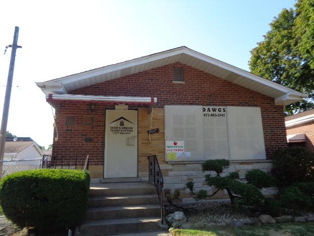 647 W 111th St., Chicago, IL 60643