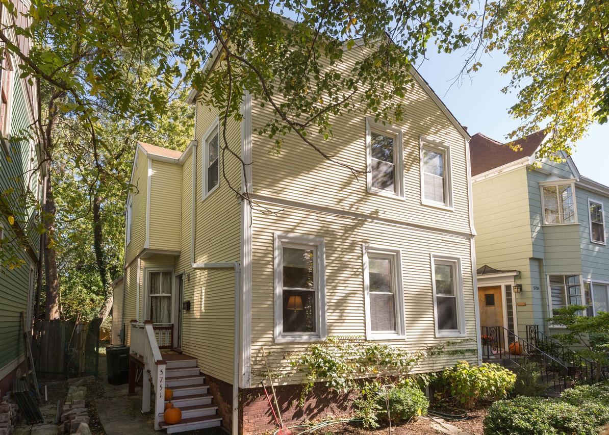 5751 S Harper Ave., Chicago, IL 60637