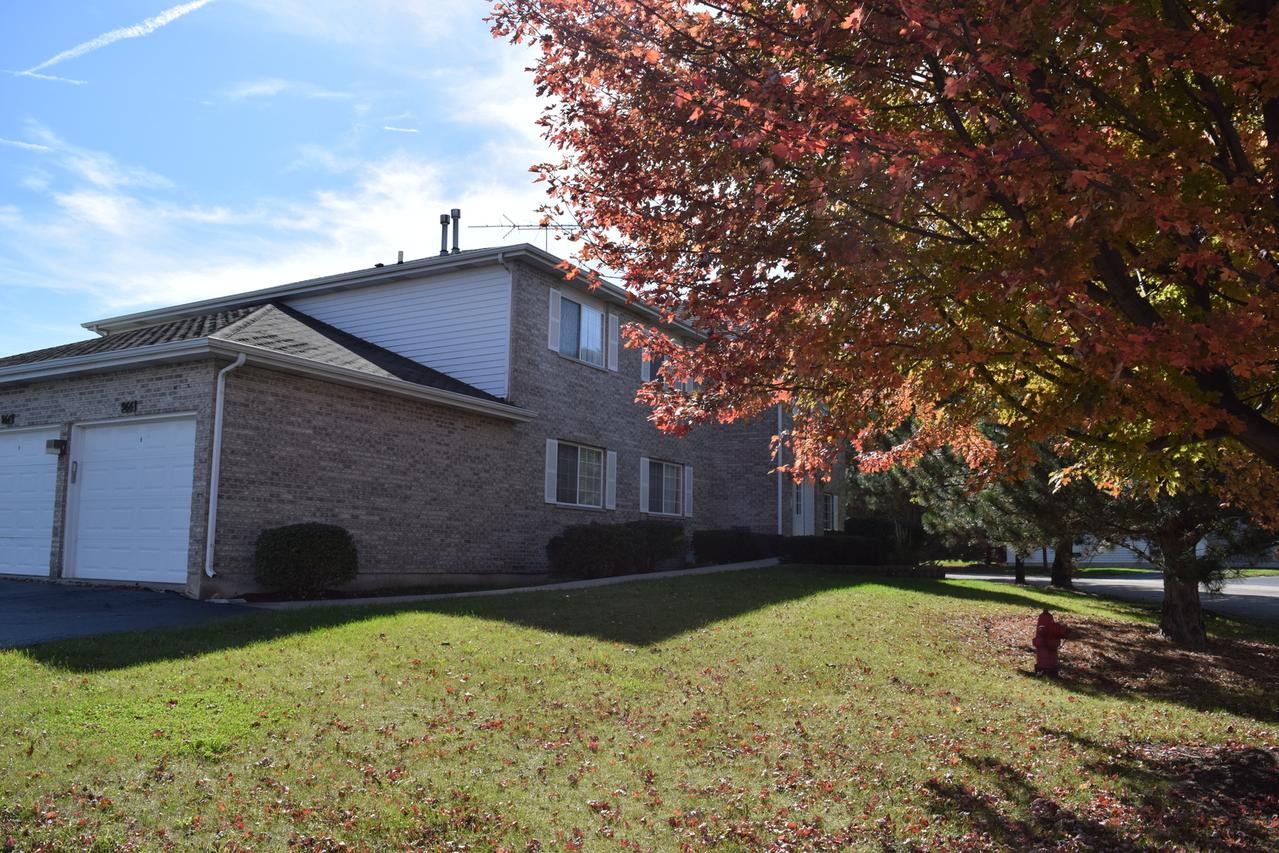 964 Constance Ln., Sycamore, IL 60178