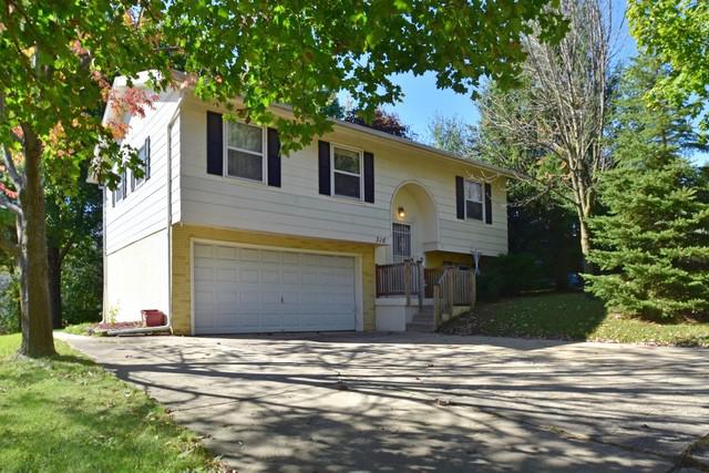 316 N Holly Ave., Freeport, IL 61032