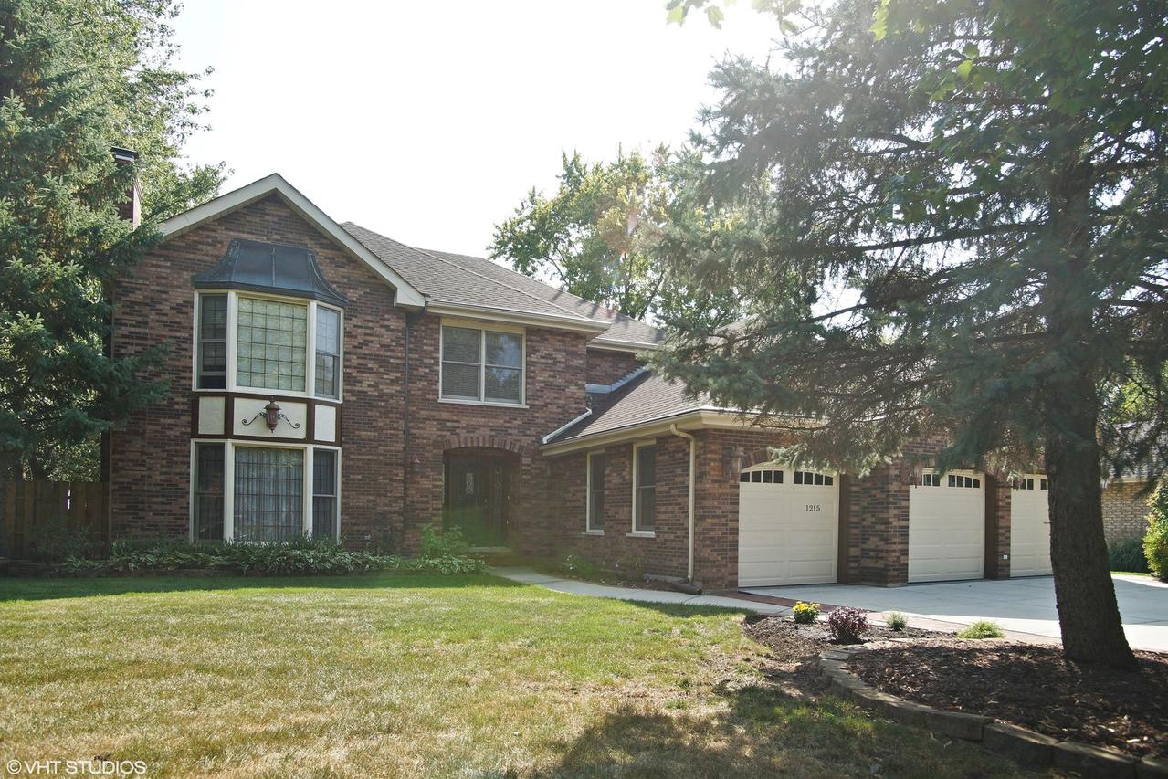 1215 W Heather Ln., Arlington Heights, IL 60005