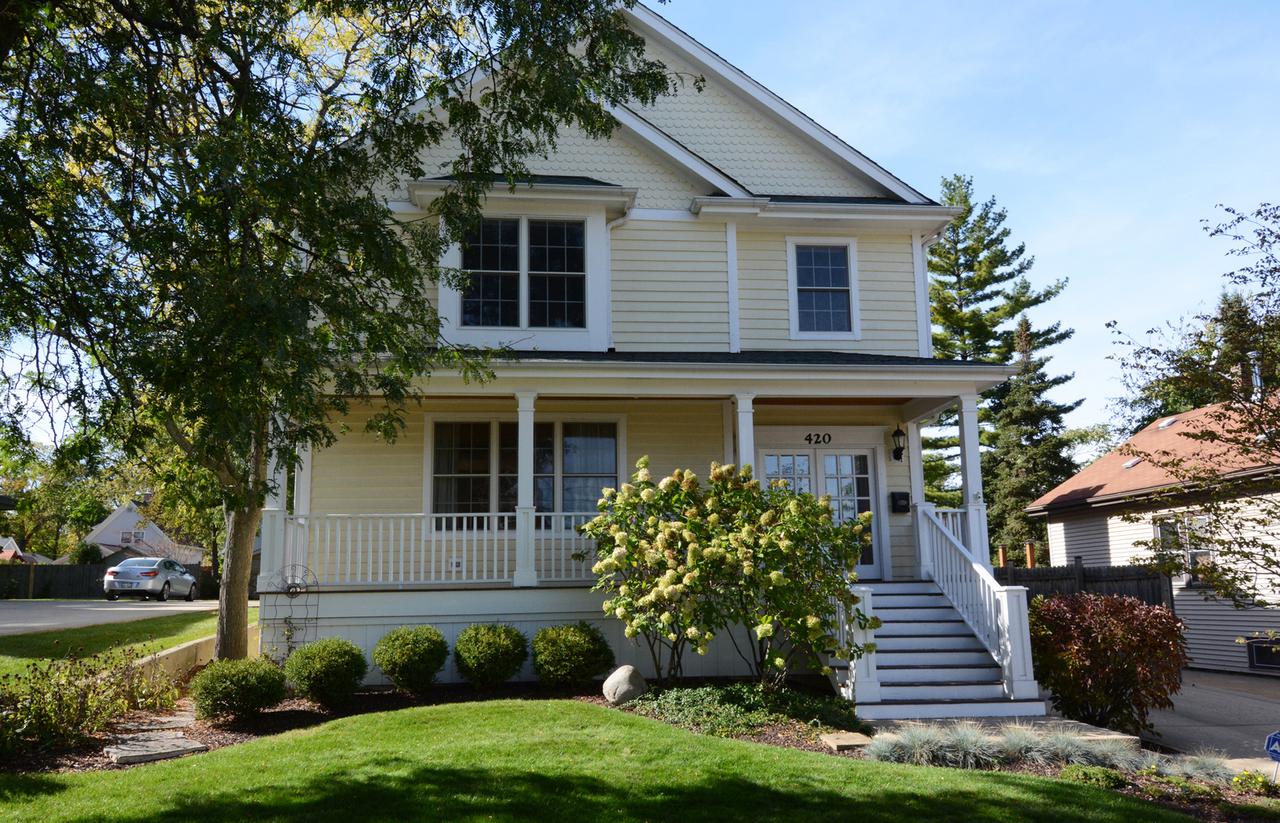 420 Prospect Ave., Glen Ellyn, IL 60137