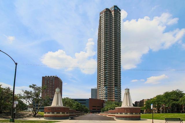 3660 N Lake Shore Dr. #709, Chicago, IL 60613