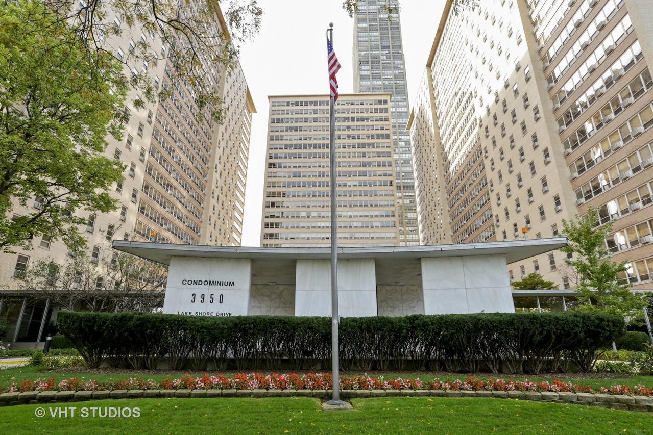 3950 N Lake Shore Dr. #1417, Chicago, IL 60613