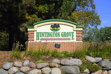 1840 Huntington Blvd. #609, Hoffman Estates, IL 60169