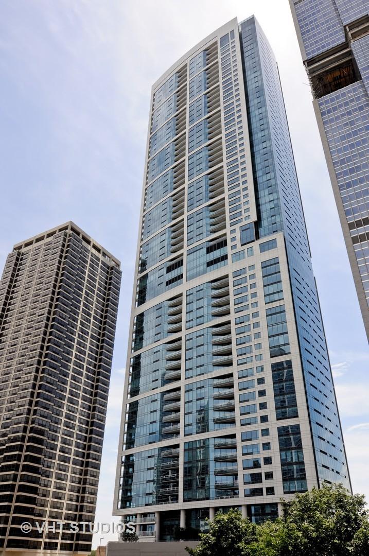 340 E Randolph St. #3906, Chicago, IL 60601