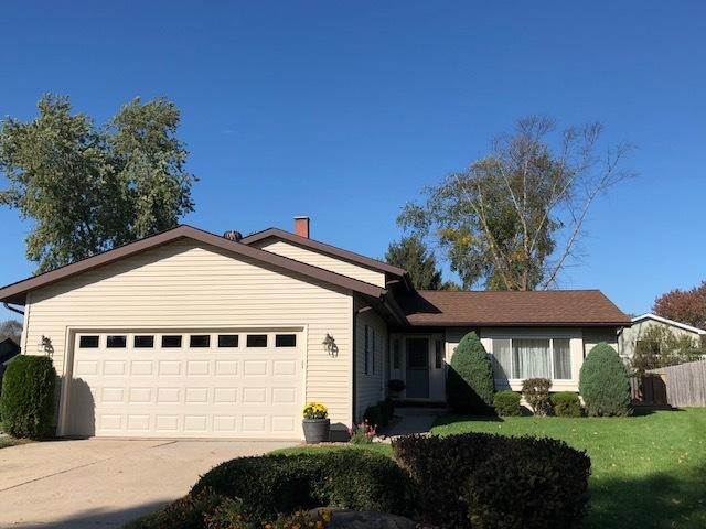 5008 Sandburg Dr., Mchenry, IL 60050