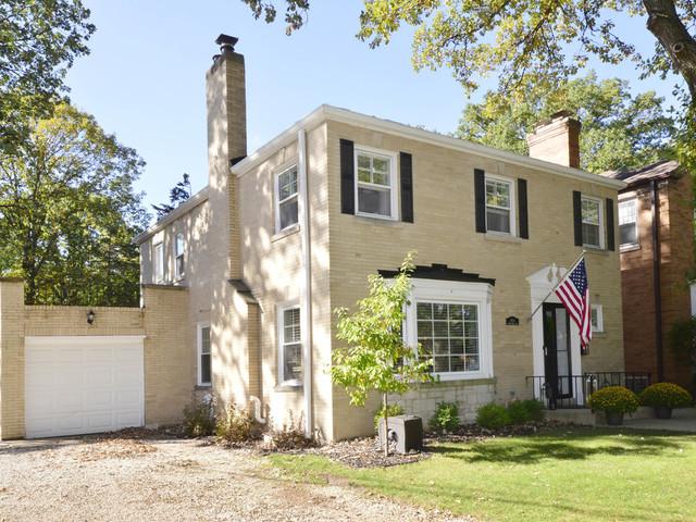 6614 N Sioux Ave., Chicago, IL 60646