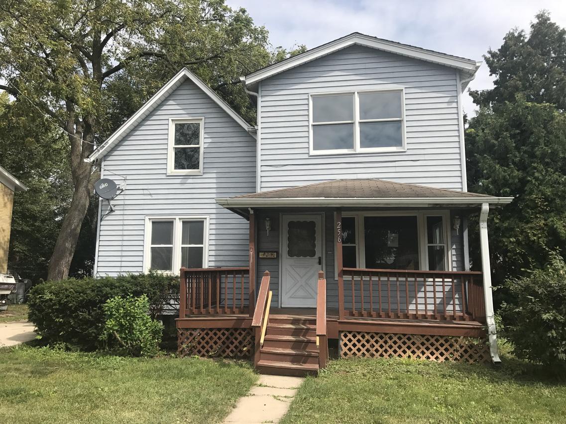 256 Mason Ct., Sycamore, IL 60178