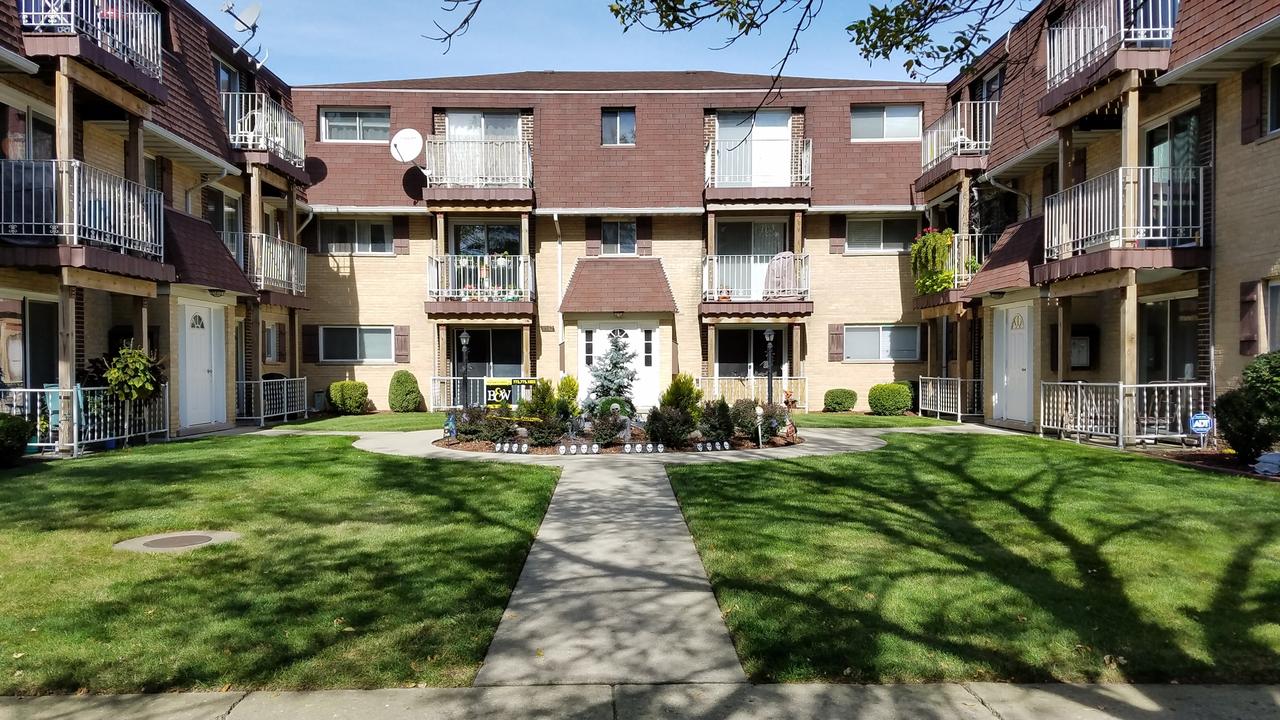 8542 W Catherine Ave. #5W, Chicago, IL 60656