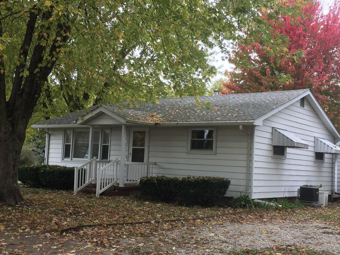 336 W Walnut St., Sheffield, IL 61361