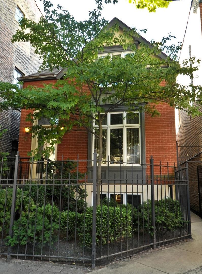 1105 W Webster Ave., Chicago, IL 60614