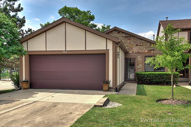 946 Wheaton Oaks Dr., Wheaton, IL 60187