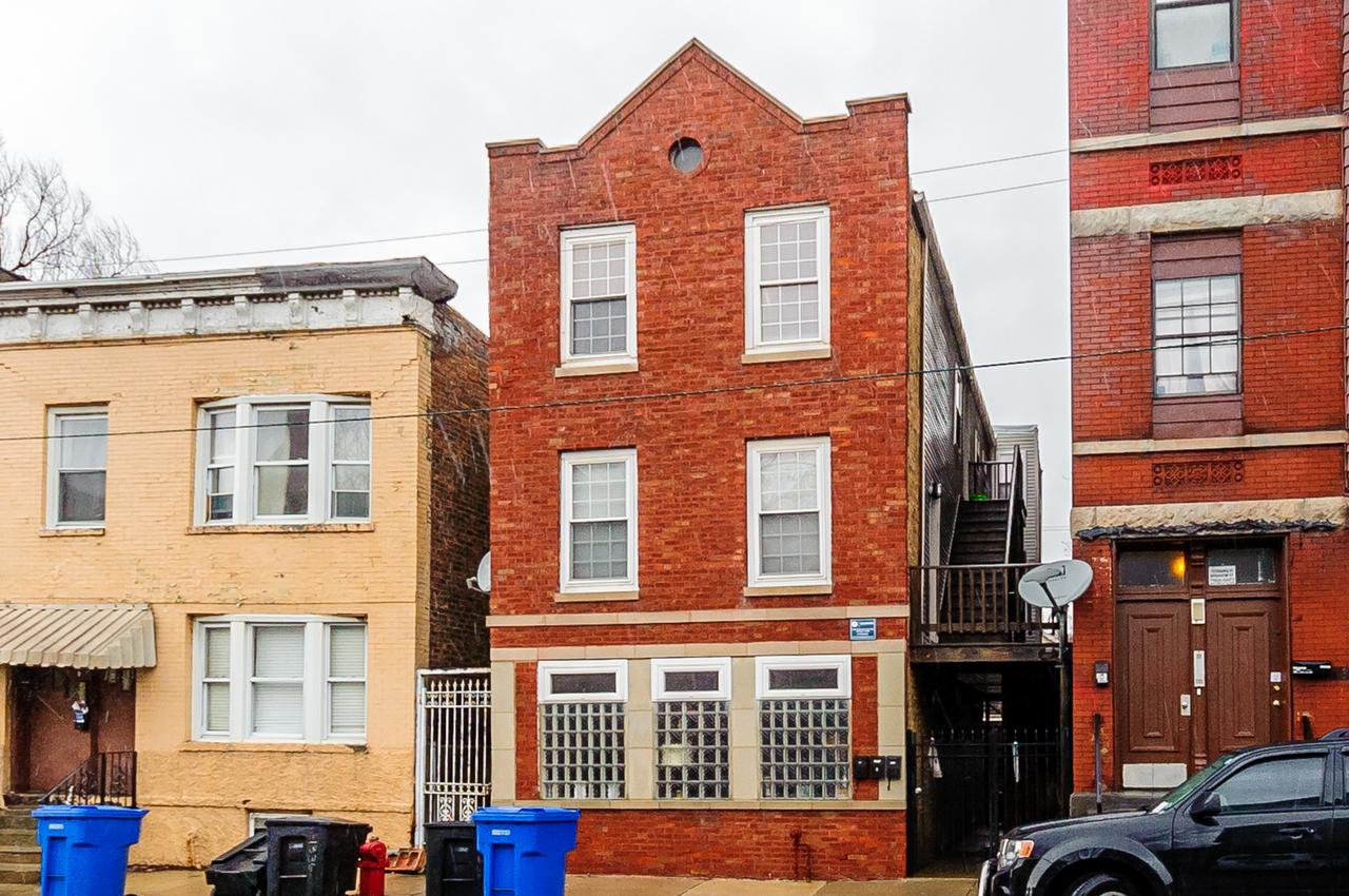 1338 W Erie St., Chicago, IL 60642