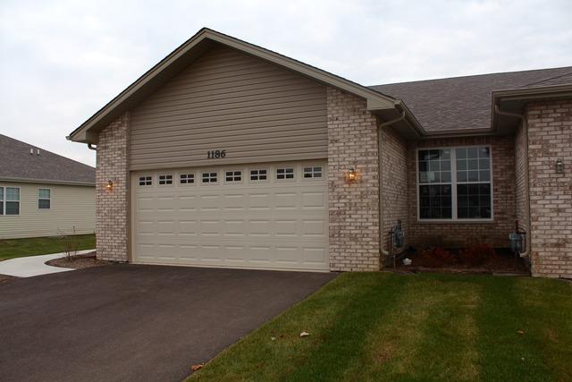 1186 Mandalay Ln. #END, Bolingbrook, IL 60440