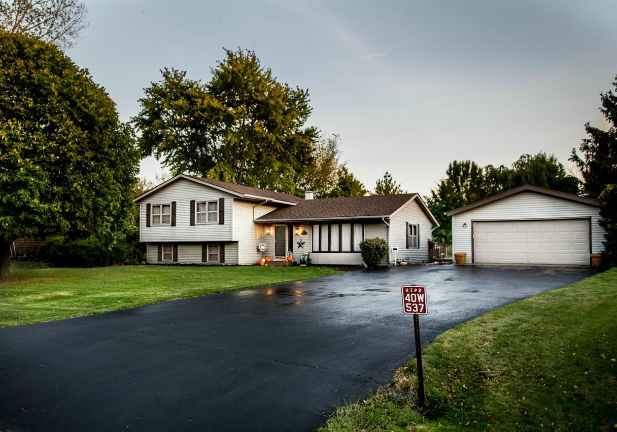 40W537 Barko Pkwy., Huntley, IL 60142