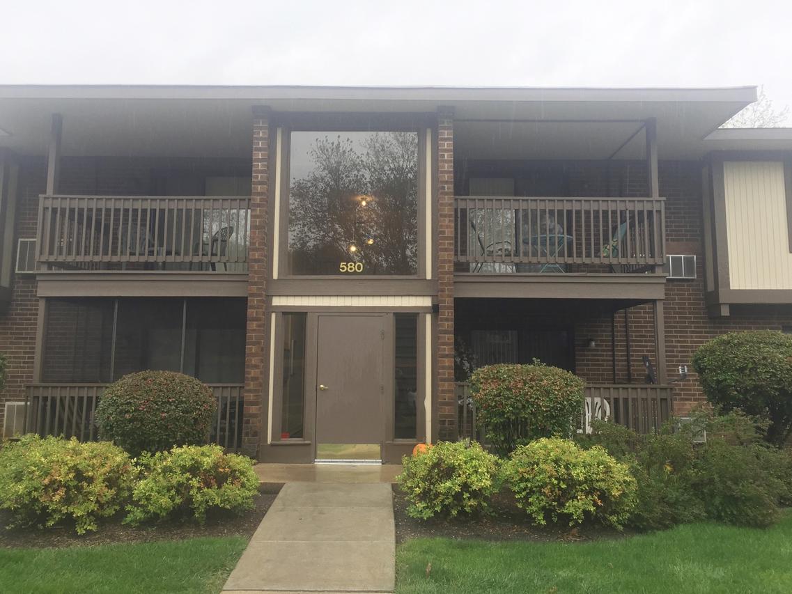 580 Somerset Ln. #3, Crystal Lake, IL 60014