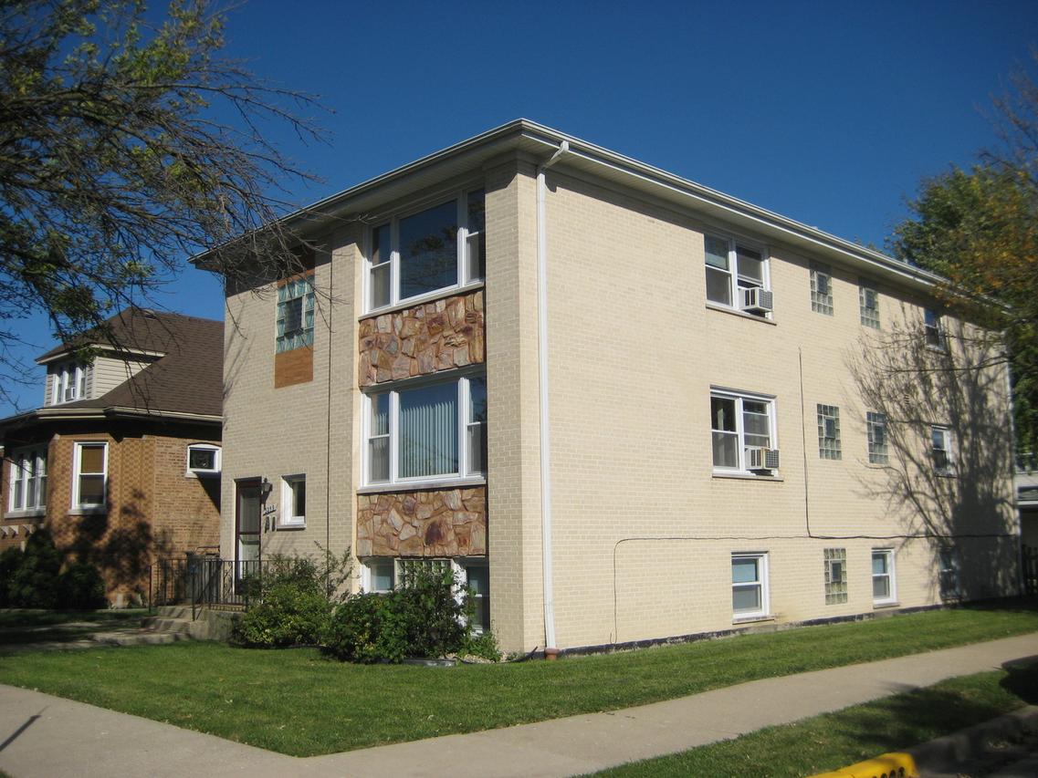 3259 S 61 St Ave., Cicero, IL 60804