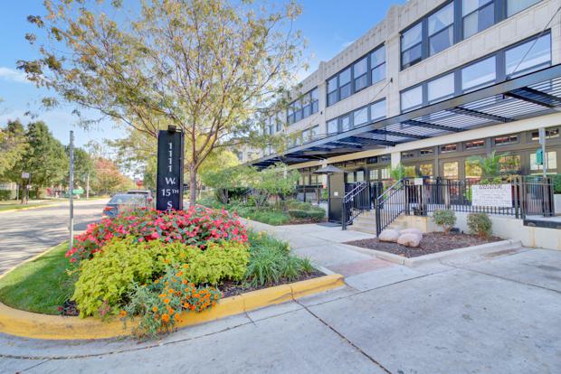1111 W 15th St. #212, Chicago, IL 60608
