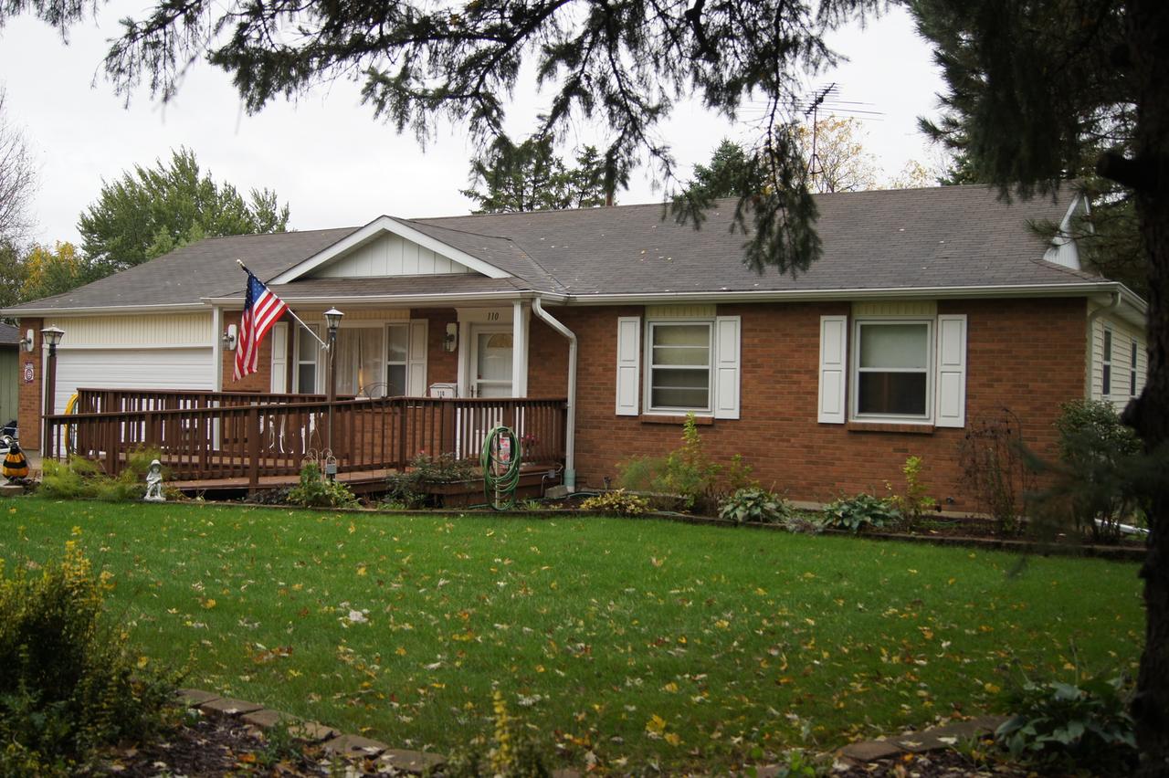 110 Poplar Rd., Yorkville, IL 60560