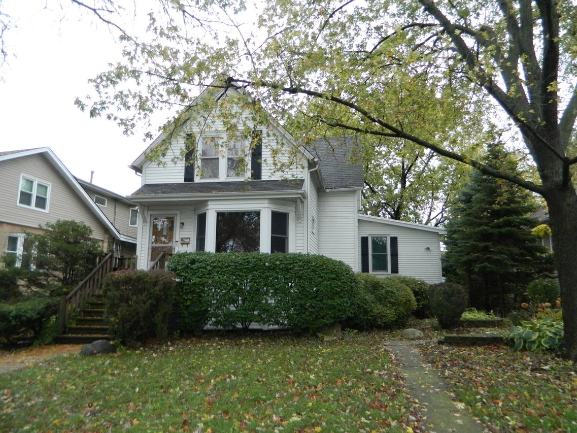 6057 N Neva Ave., Chicago, IL 60631