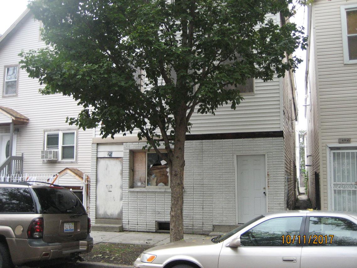 4525 S Hermitage Ave., Chicago, IL 60609