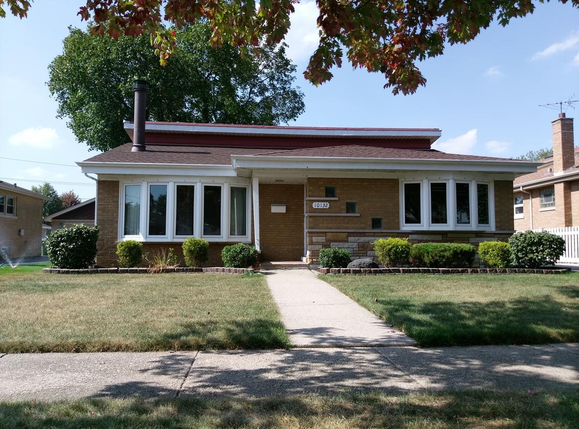 10132 Cook Ave., Oak Lawn, IL 60453