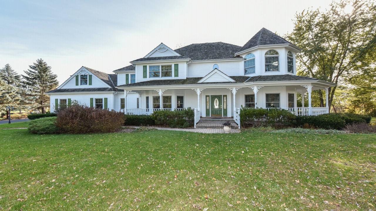 38898 N Oakcrest Ln., Wadsworth, IL 60083