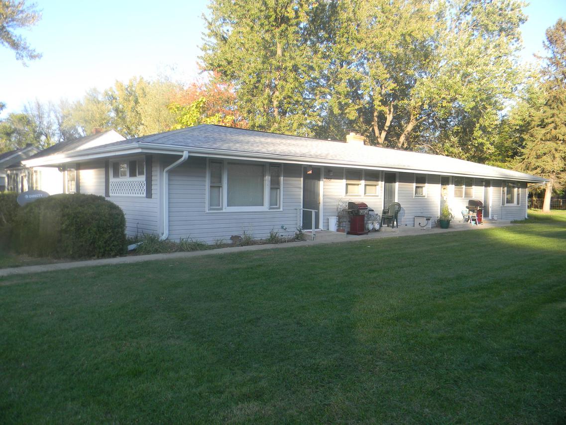 7907 Elm Ave., Machesney Park, IL 61115