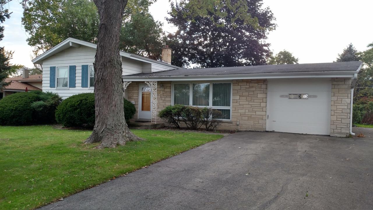5614 Manor Ln., Norwood Park Township, IL 60631
