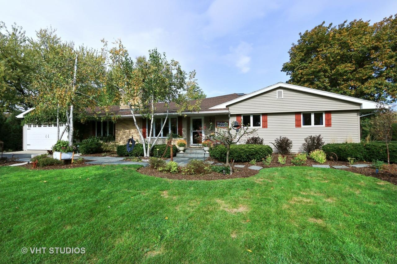 21600 W Eldor Ave., Grayslake, IL 60030